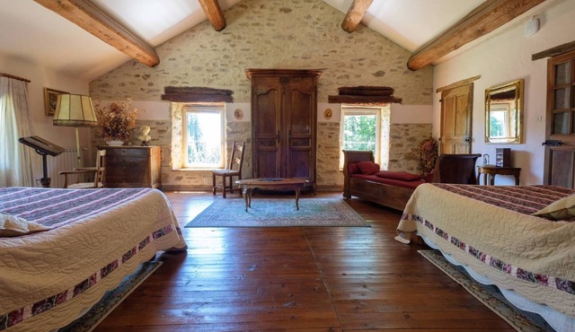 Chambre D'hôtes Pour 2 à 6 Personnes "La Suite Naiade" Près de Carcassonne