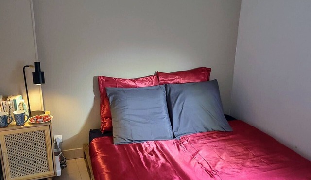 Chambre D'hôte Calme et Cosy, à 3min de la Gare, Avec un Grand lit de 160cm