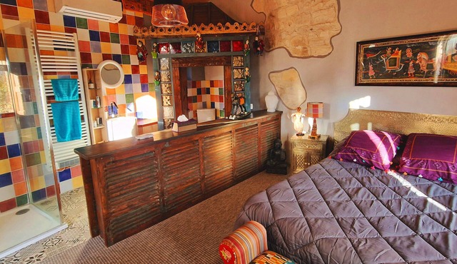 Chambre D'hôte de Charme Avec Jacuzzi, Jardin à Vézénobres Village Médiéval