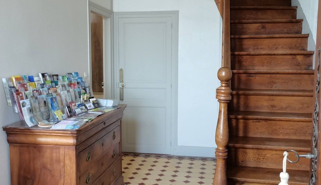 Chambre D'hôtes de Charme Dans Village Troglodytique : La Chambre du Poète