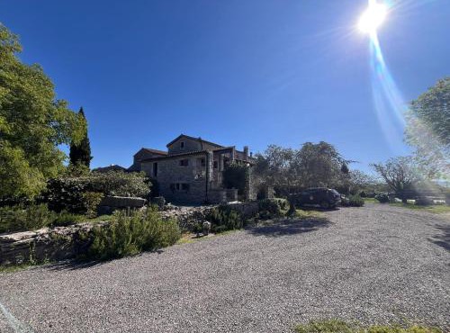 Chambre d'hôtes et de charme "Au Clos des Ammonites chez Ange&Sébastien "