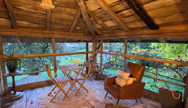 Chambre d'Hôtes in Beaujolais Vert. Zen atmosphere. ideal for couples