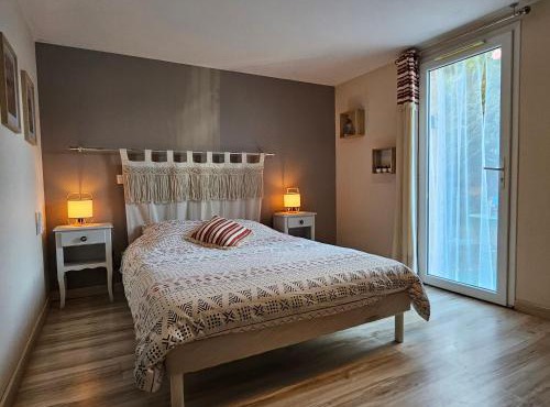 Chambre d hôtes indépendante dans village médiéval