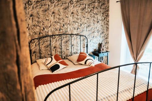 Chambre d'hôtes La cavalière - LA SOURCE DE NOS RACINES - CORPS DE FERME AU COEUR DU PARC NATUREL DE L'AVESNOIS