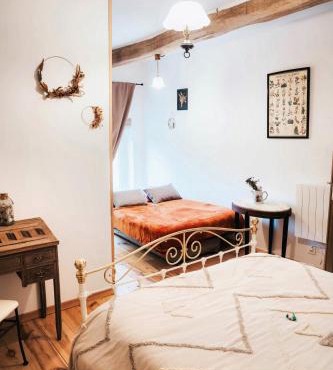 Chambre d'hôtes La clef des Champs - LA SOURCE DE NOS RACINES - CORPS DE FERME AU COEUR DU PARC NATUREL DE L'AVESNOIS