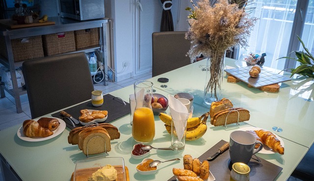 Chambre d'hôtes Les Cottages de Sainte Emilie,hôte privé