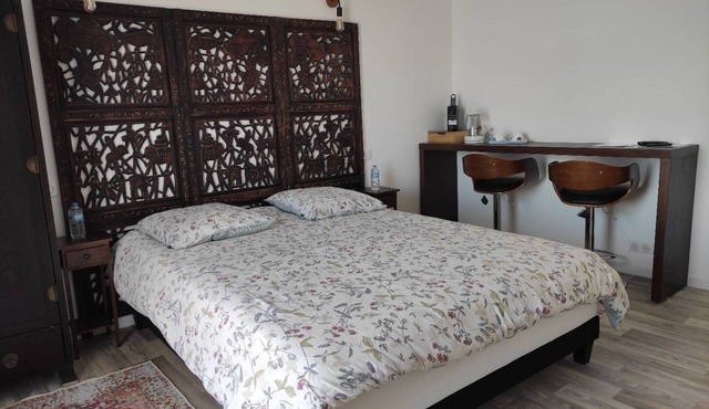 Chambre D'hôtes Pour 2 à 4 Pers. Salle de Bain Balnéo. Proche du Lac du Salagou