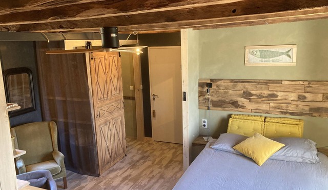 Chambre D'hôtes Familiale sur le Causse Corrézien. Calme Assuré. Tarif Pour 2