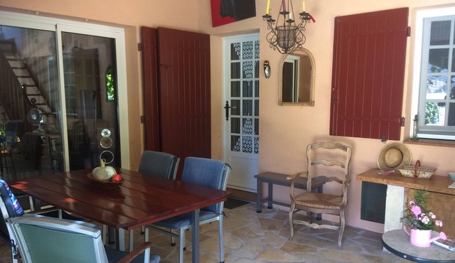 Chambre Dans Villa à la Campagne