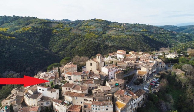 Chambre de charme proche Cannes entre mer,rivière et montagne. Calme absolu