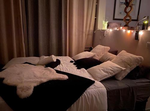 Chambre de la galerie du port "Douce France"