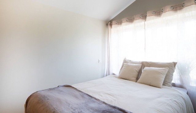 "Chambre de Laluby" Room with Jacuzzi and Air Conditioning