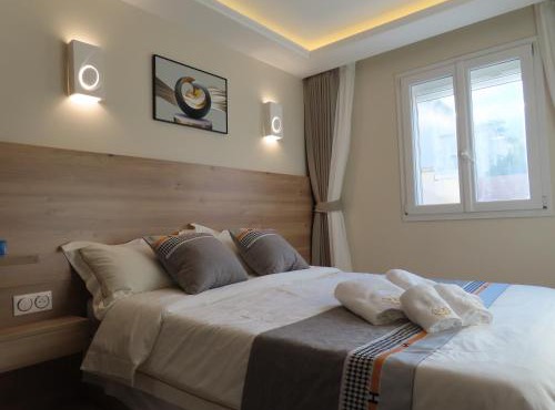 Chambre deux personnes avec salle de bain privative