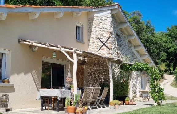 Chambre double en pleine nature "La Clairière de l'Ange"