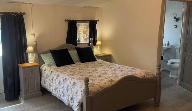 Chambre du Jardin, bed and breakfast - family room, sleeping 1-4