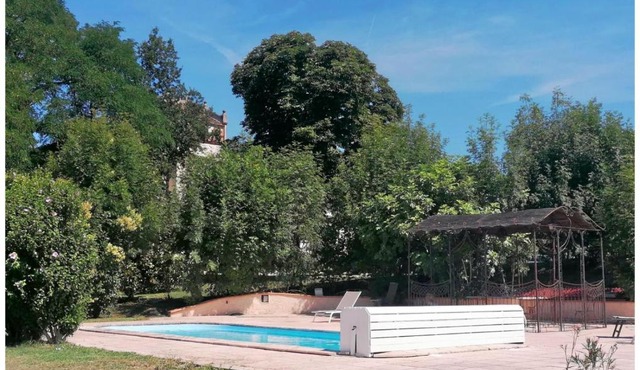 Chambre du Pigeonnier avec accès piscine !