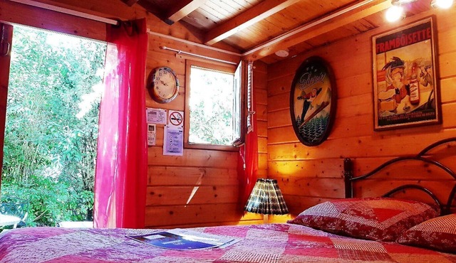 Chambre Églantine - Tiny Room with Private Garden