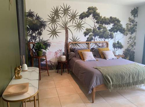 Chambre en Drôme Tropicale