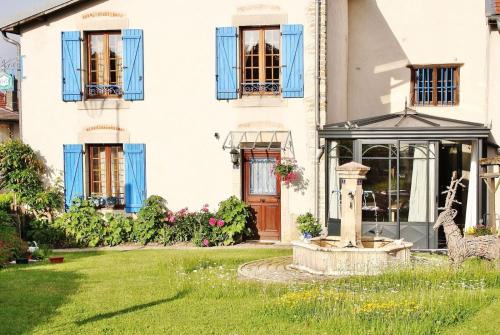 Chambre Fleur bleue, les Volets Bleus
