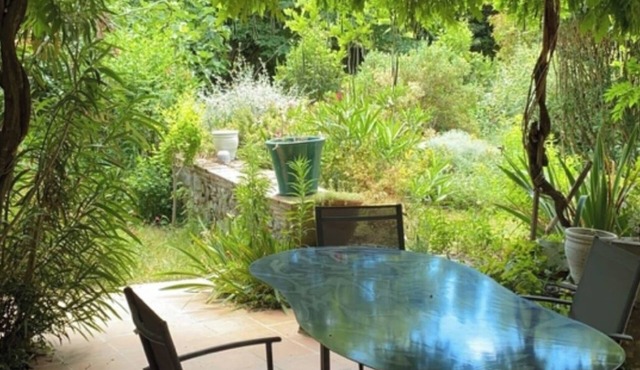 Chambre en Plein Cœur du Village de Saint Hippolyte du Fort