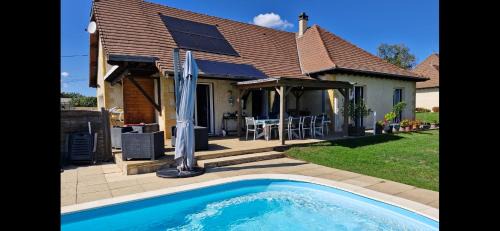 Chambre d hotes dans maison au calme et bien située pour visiter de nombreux sites