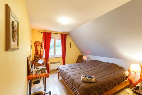 Chambre grand lit dressing wi fi