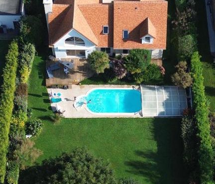 Chambre Hugues entre Caen et la mer avec piscine