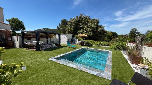 Chambre indépendante avec salle de bain
