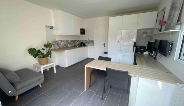 Chambre Indépendante Agréable