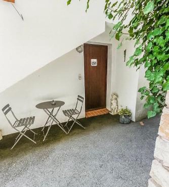 Chambre indépendante maison Typique Provençale