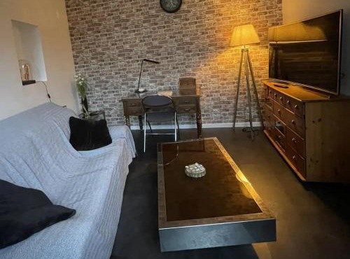 Chambre indépendante proche parcours Loire à Vélo