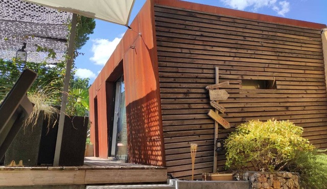 Chambre Indépendante sur Piscine