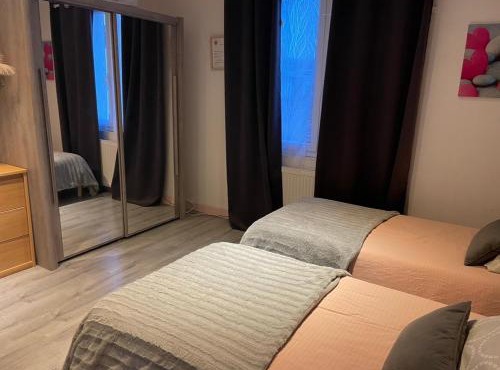 Chambre julia lits séparés