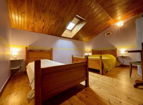 Chambre Lilas à Alleyras - Animaux admis, Table d'hôtes, Terrains spacieux - FR-1-582-514