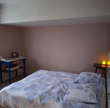 Chambre lit double près de la Loire