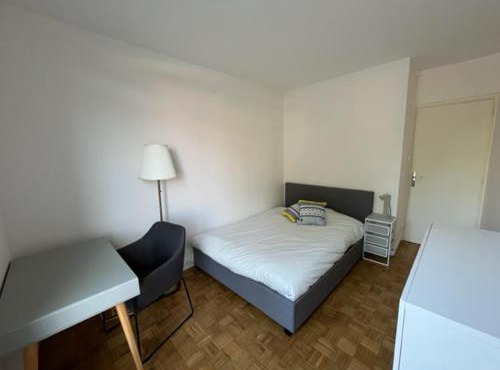Chambre Lumineuse dans un appartement