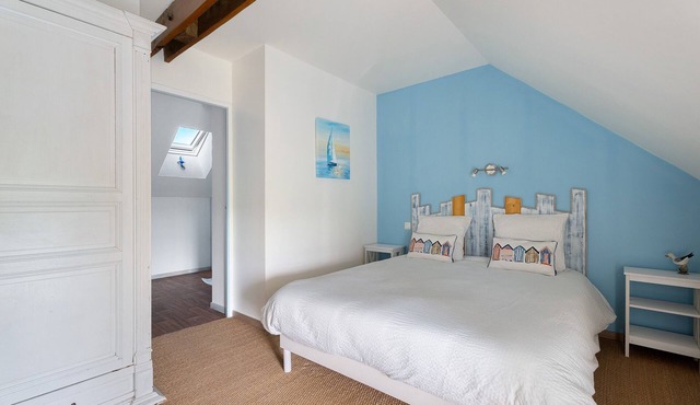 “Chambre Marine” Guest Room with Shared Terrace, Shared Garden, and Wi-Fi