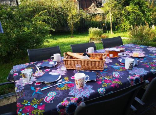 Chambre nature table d'hôte avec jardin à la campagne le nid qui danse vers Vesoul de 1 à 3 personnes