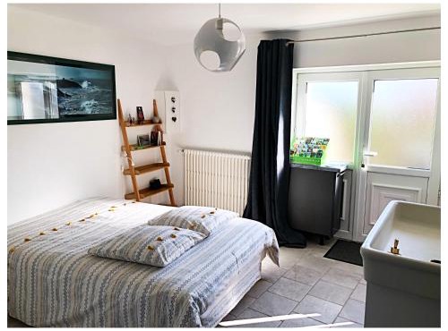 CHAMBRE POMME HAPPY close to Bayeux Normandie 1 pers