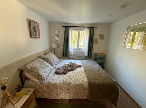 Chambre pour 2 personnes, forêt, piscine