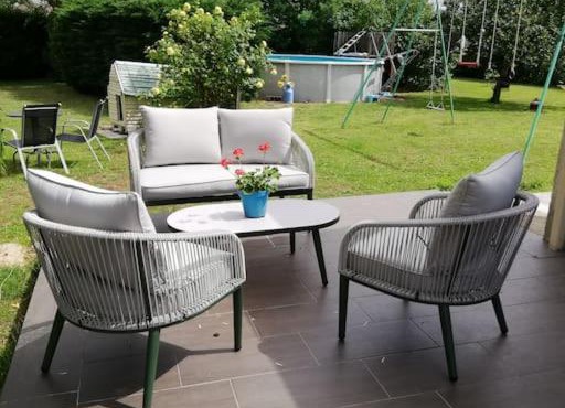 Chambre privée calme,campagne,étape,déplacement pro,abri moto vélo,parking