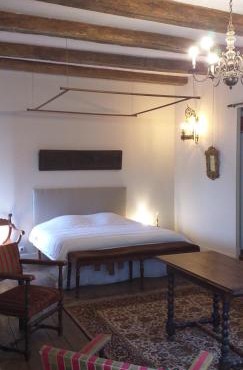 Chambre Renaissance au Château de Champagne-Mouton