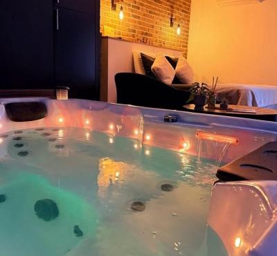 chambre romantique avec spa privatif