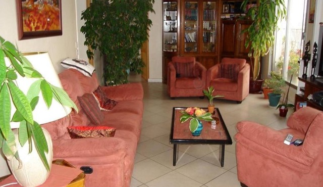 chambre(s) d'hôtes Paris, quiet comfort. near metro, parking, terrace, wi fi