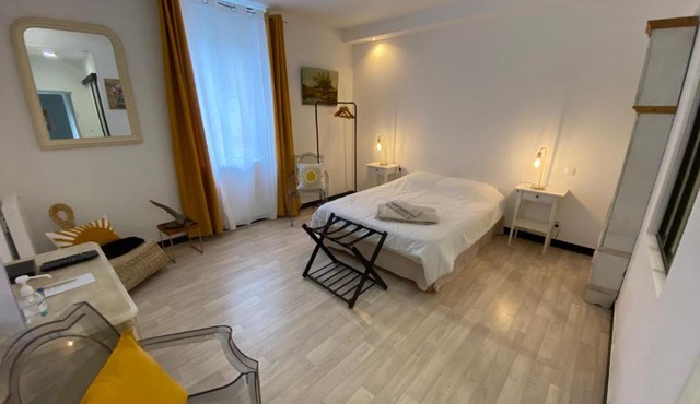 Chambre & salle de bain privée - LV 33