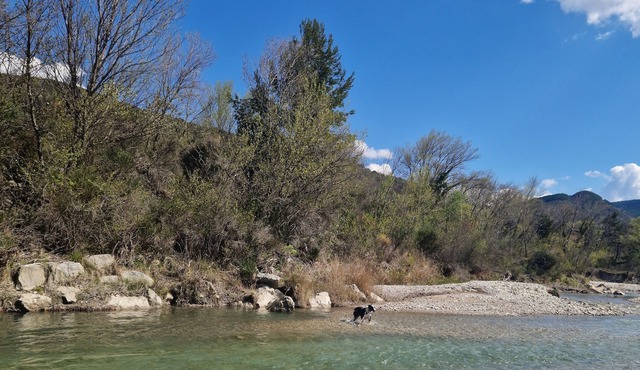 Chambre Spacieuse Dans un Ancien Relais de Poste en Drôme Provençale