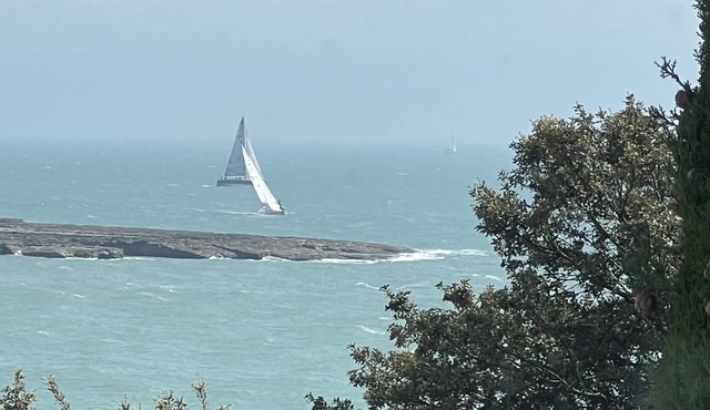 Chambre sur la Falaise de Pontaillac au Pied de la Plage