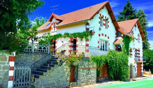 Chambres chez l'habitant et table d'hôtes Crocq "le vieil hôtel"