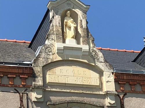 Chambres d'Hôtes - Ancienne Ecole St Joseph
