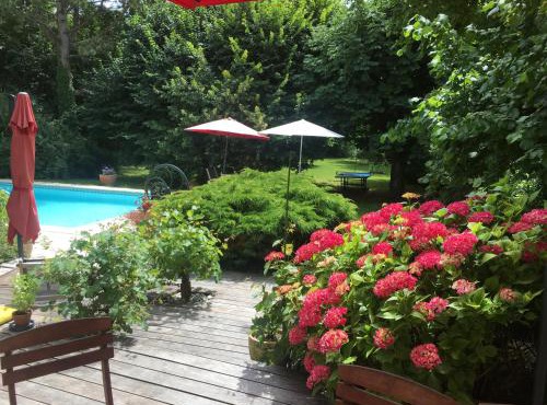 CHAMBRES D HÔTES Chez Françoise et Michel PISCINE 4 chambres 8 lits